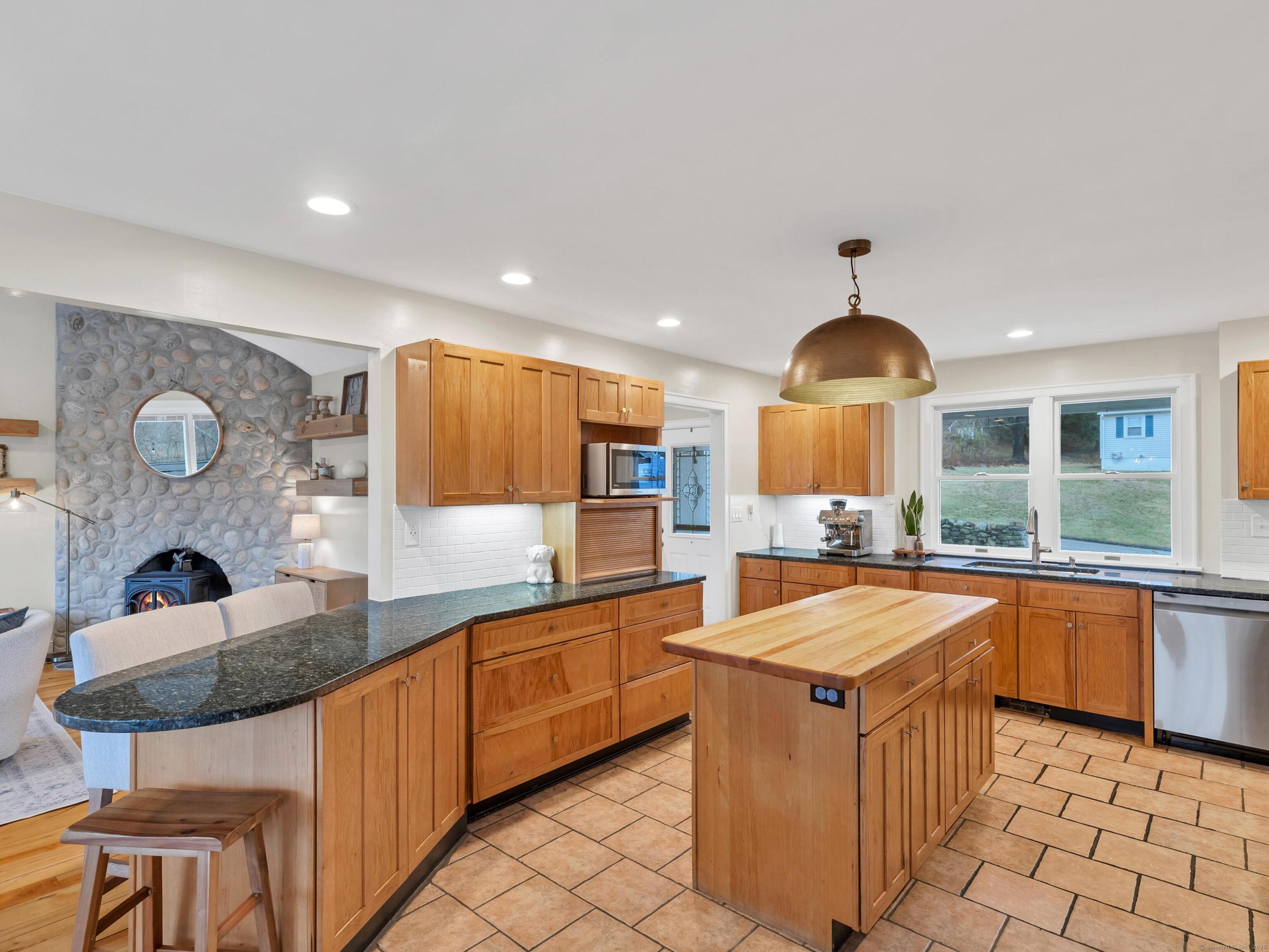 48 Arrowhead Drive, Ledyard, Connecticut image 11