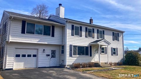 9 Belleau Avenue Norwich CT 06360