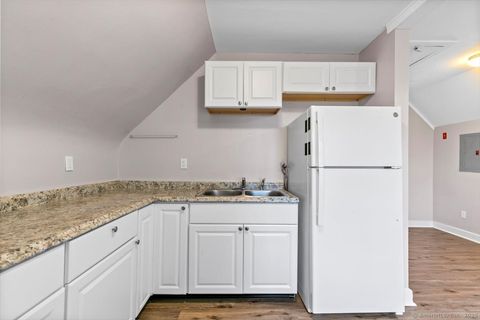 Tiny photo for 110 Hobart Street #3, New Haven, CT 06511 (MLS # 24170286)