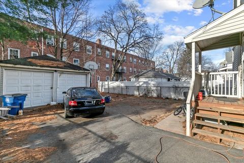 Tiny photo for 110 Hobart Street #3, New Haven, CT 06511 (MLS # 24170286)