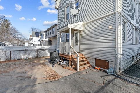 Tiny photo for 110 Hobart Street #3, New Haven, CT 06511 (MLS # 24170286)