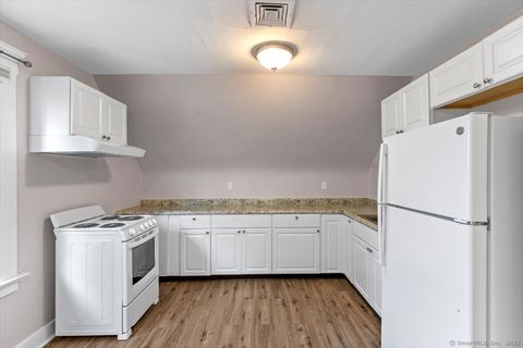 Tiny photo for 110 Hobart Street #3, New Haven, CT 06511 (MLS # 24170286)