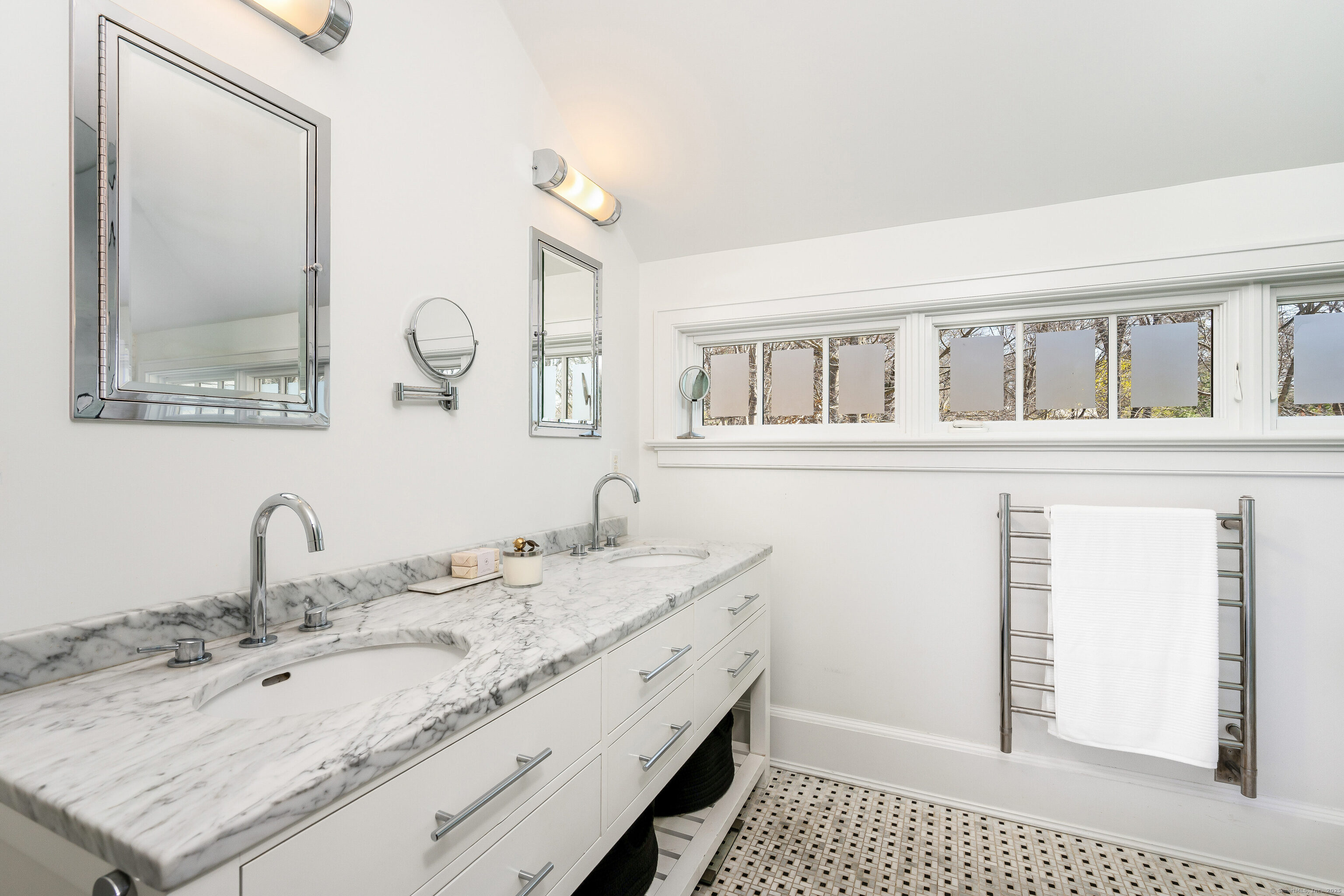 2 Dogwood Lane, Darien, Connecticut image 23