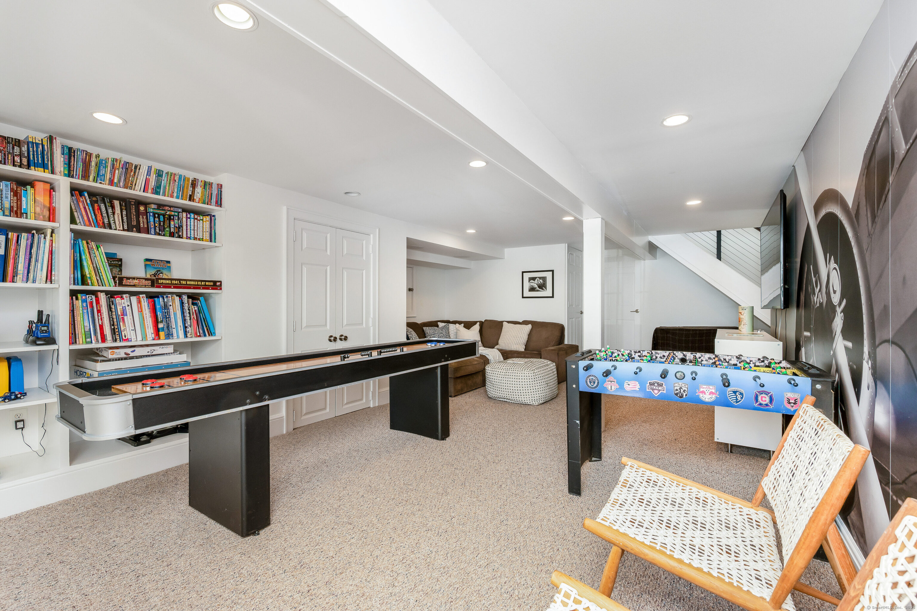 2 Dogwood Lane, Darien, Connecticut image 31