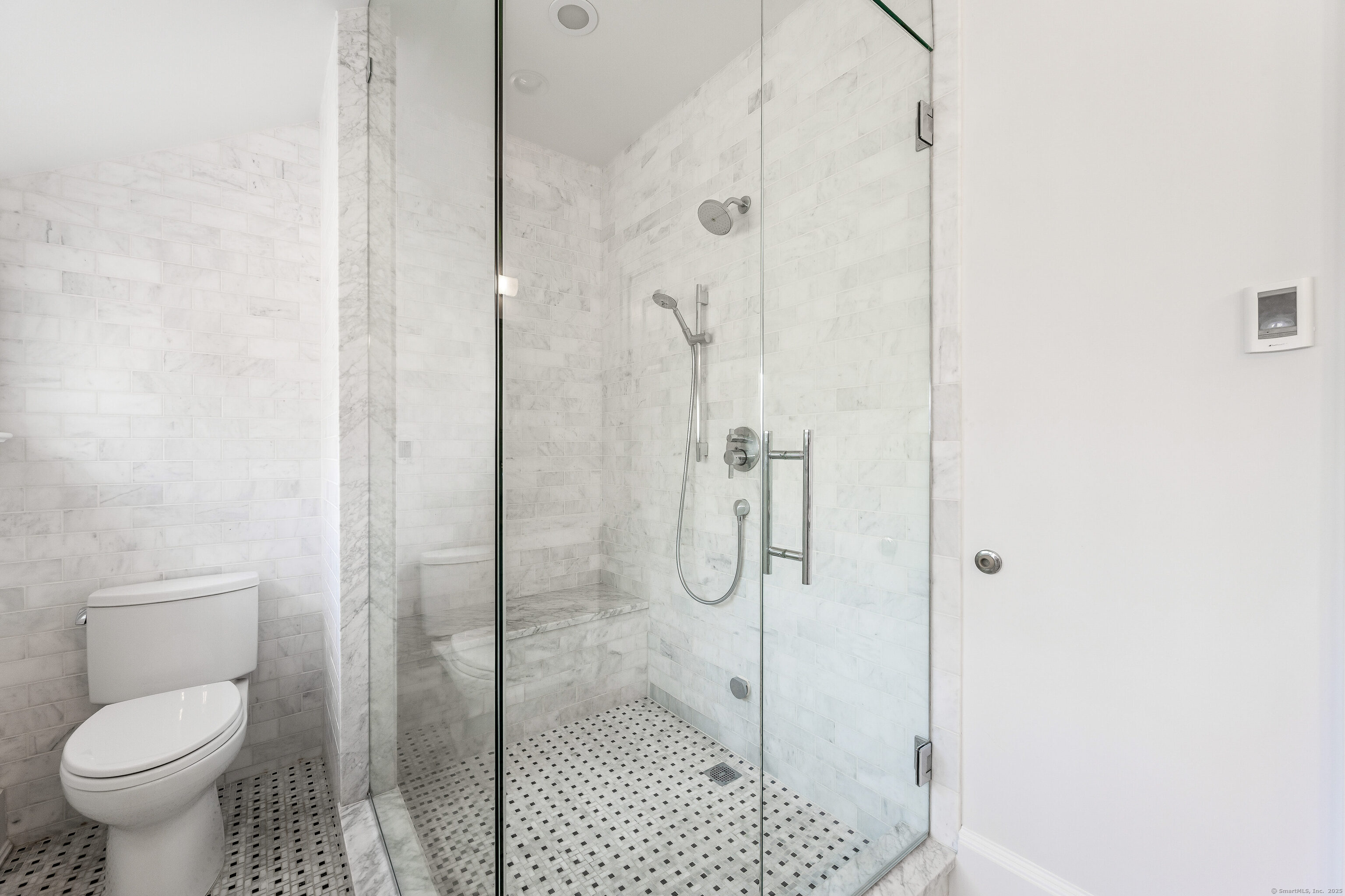 2 Dogwood Lane, Darien, Connecticut image 24