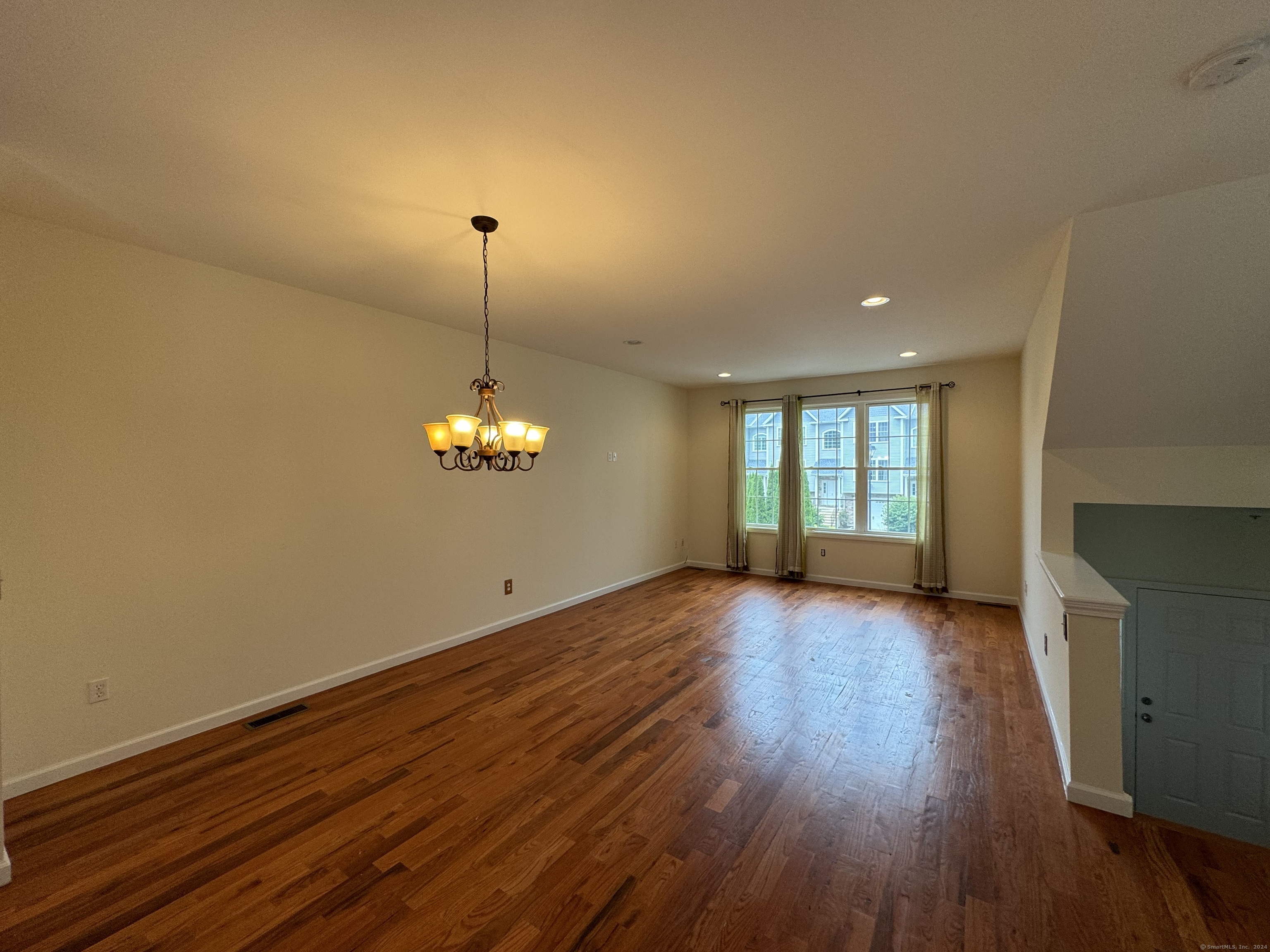 8 Old Oak Drive 8