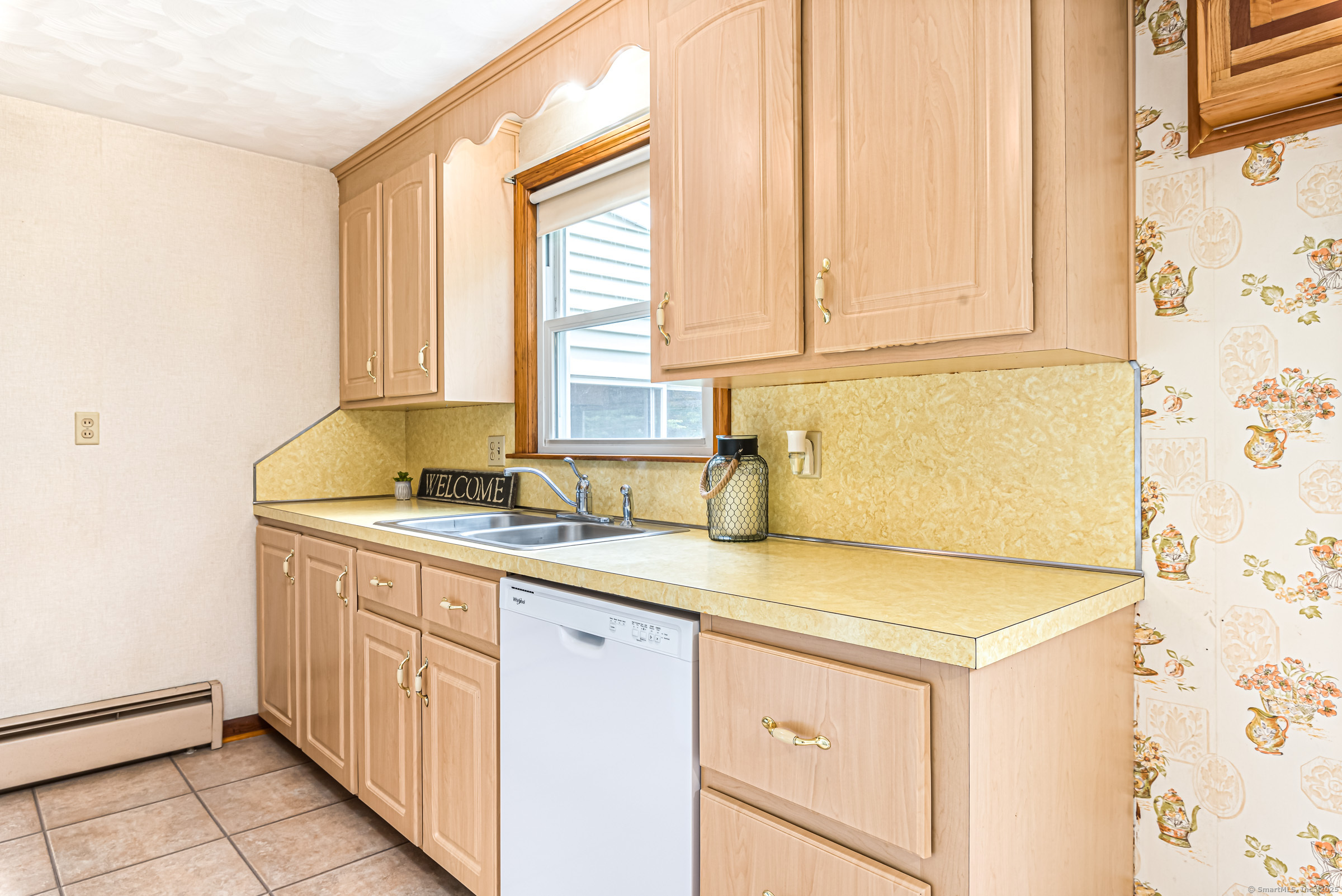 19 Theodore Street, Enfield, Connecticut image 10