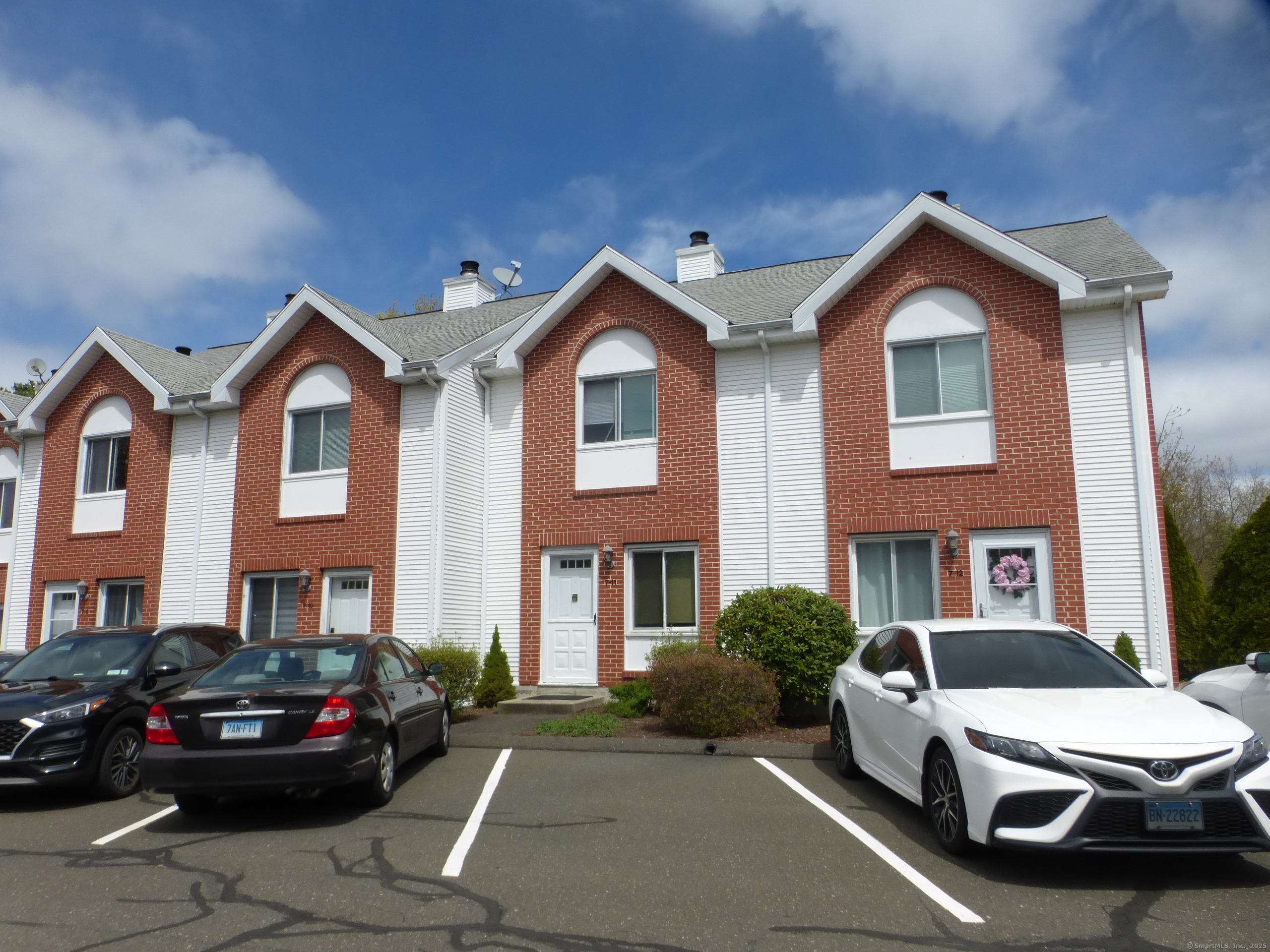 Property for Sale at Park Road 7-11, Waterbury, Connecticut - Bedrooms: 2 
Bathrooms: 2 
Rooms: 4  - $159,900