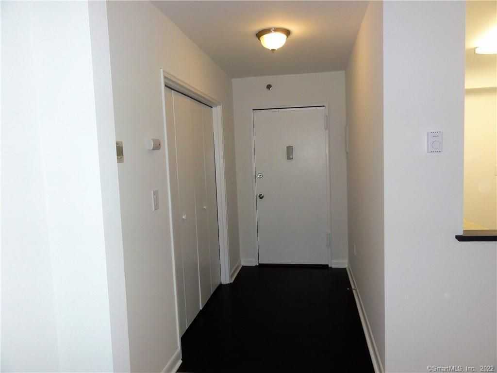 Photo of 500 Newfield Avenue #1E, Stamford, CT 06905 (MLS # 24177763)
