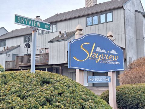 Photo of 238 Skyview Drive #238, Cromwell, CT 06416 (MLS # 24143702)