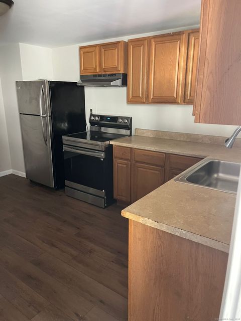 49 6th Street Derby CT 06418