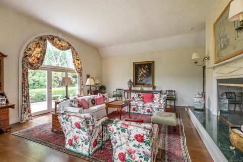 Tiny photo for 8 Bayberry Hill, Roxbury, CT 06783 (MLS # 24088086)