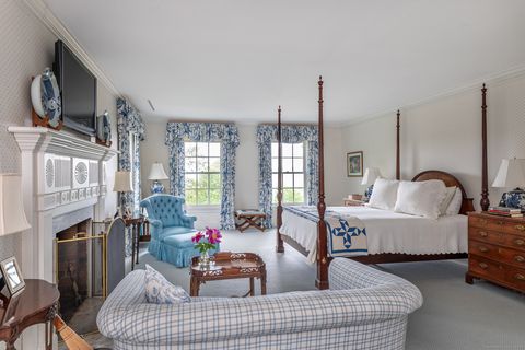 Tiny photo for 8 Bayberry Hill, Roxbury, CT 06783 (MLS # 24088086)