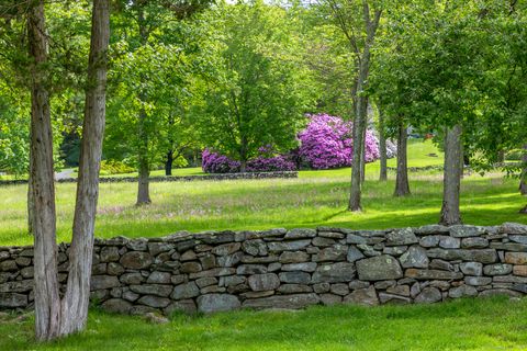 Tiny photo for 8 Bayberry Hill, Roxbury, CT 06783 (MLS # 24088086)