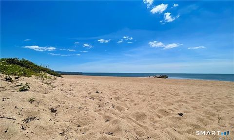 Tiny photo for 241 West Walk #241, West Haven, CT 06516 (MLS # 24150396)