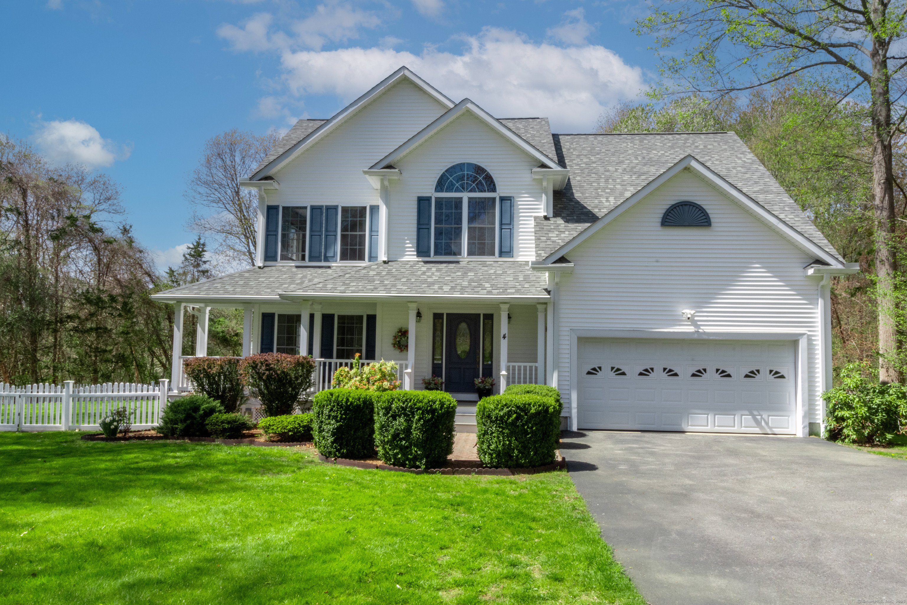 Property for Sale at Sherwood Trace, Ledyard, Connecticut - Bedrooms: 4 
Bathrooms: 3 
Rooms: 9  - $585,000