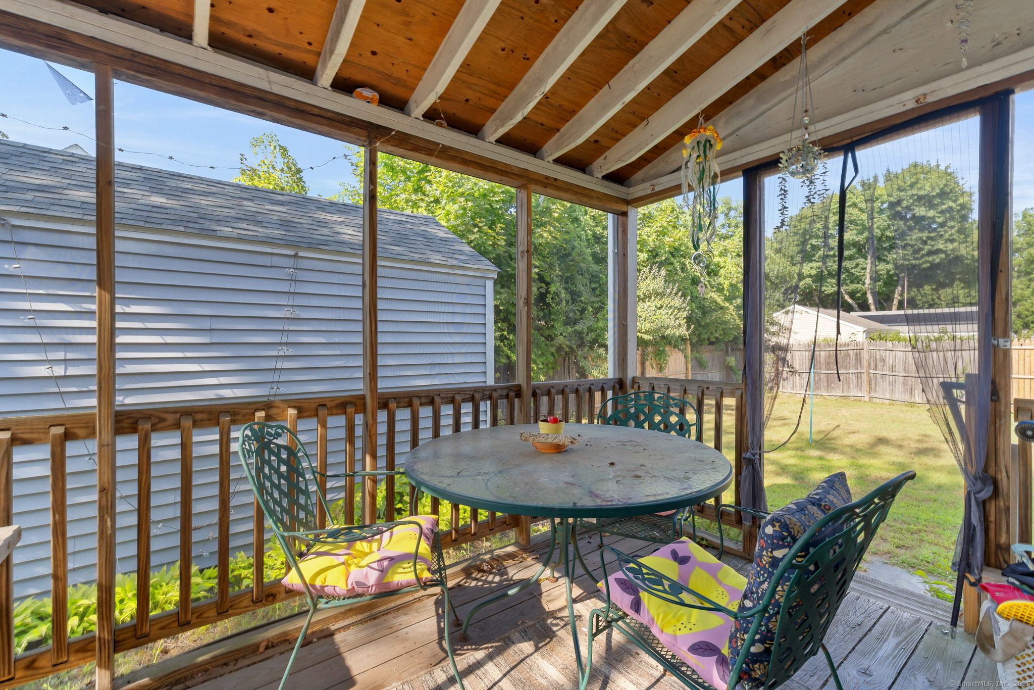 Manchester, Connecticut 06040, United States, 3 Bedrooms Bedrooms, ,2 BathroomsBathrooms,Residential,Pending,191263