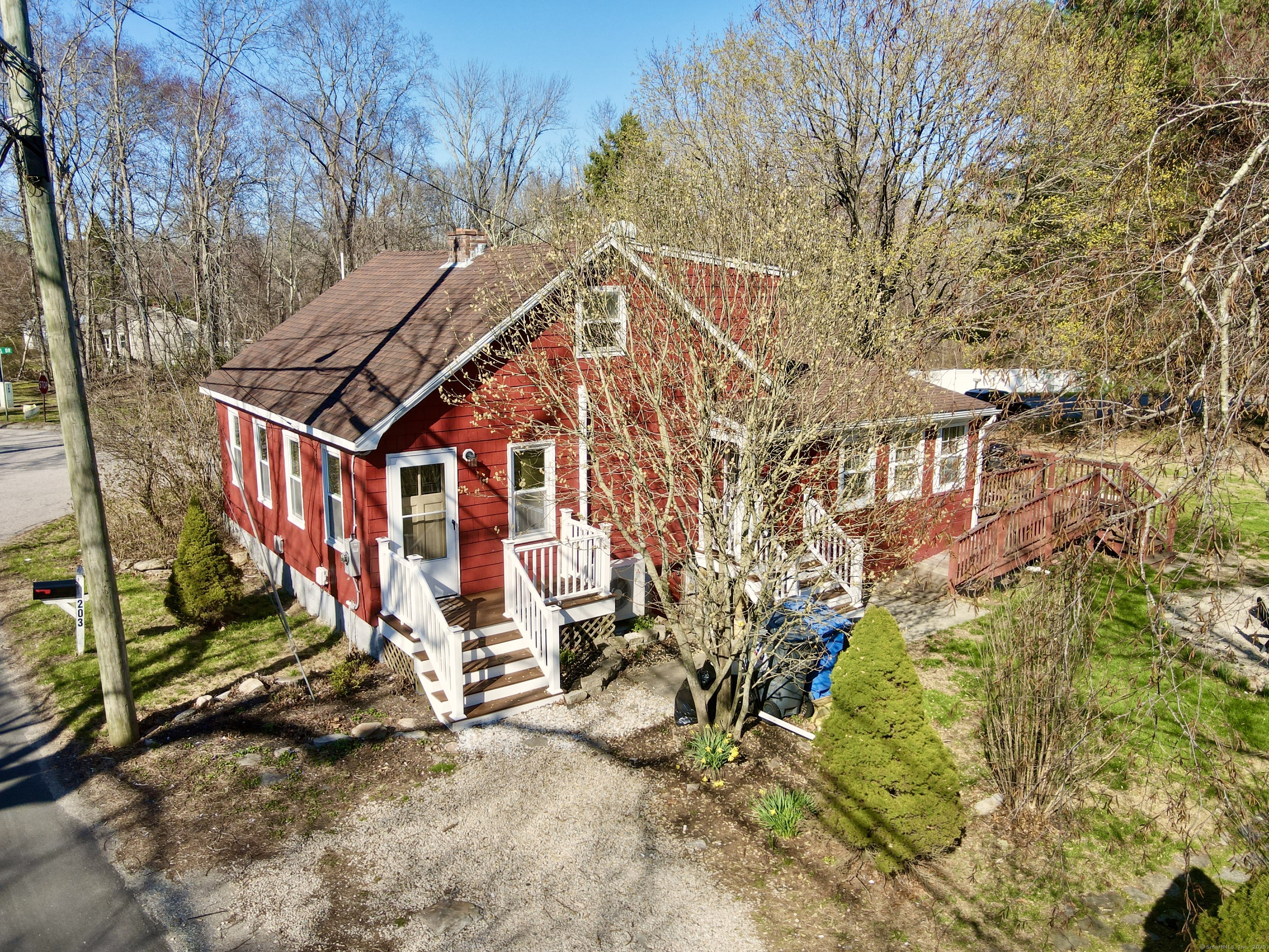 203 Simpson Lane, Montville, Connecticut image 3