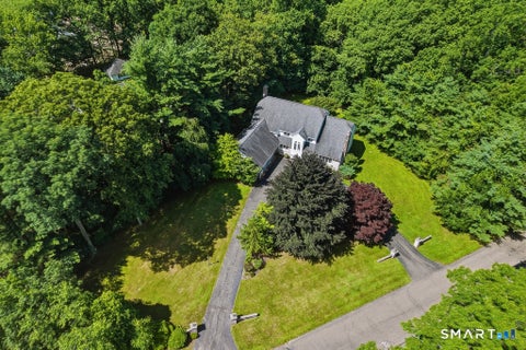 Homes For Sale - 30 Grouse Lane<br/> New Haven County, Woodbridge, CT 06525