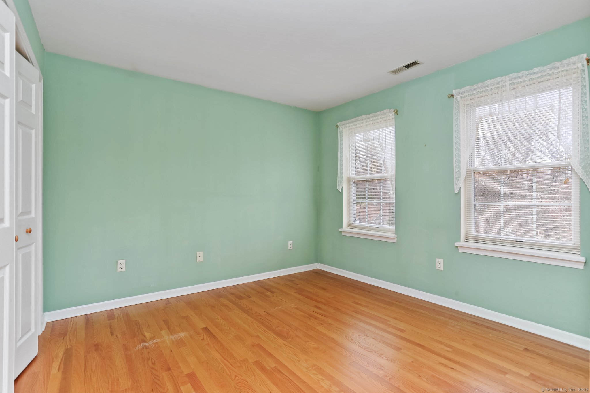 157 Hull Street, Ansonia, Connecticut image 25