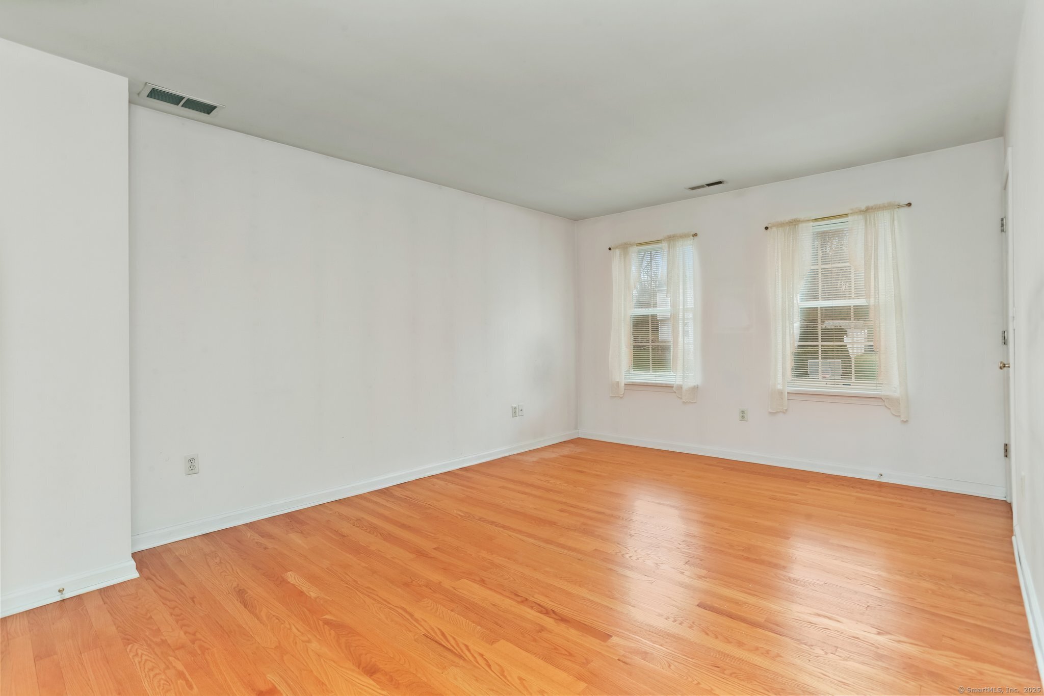 157 Hull Street, Ansonia, Connecticut image 27