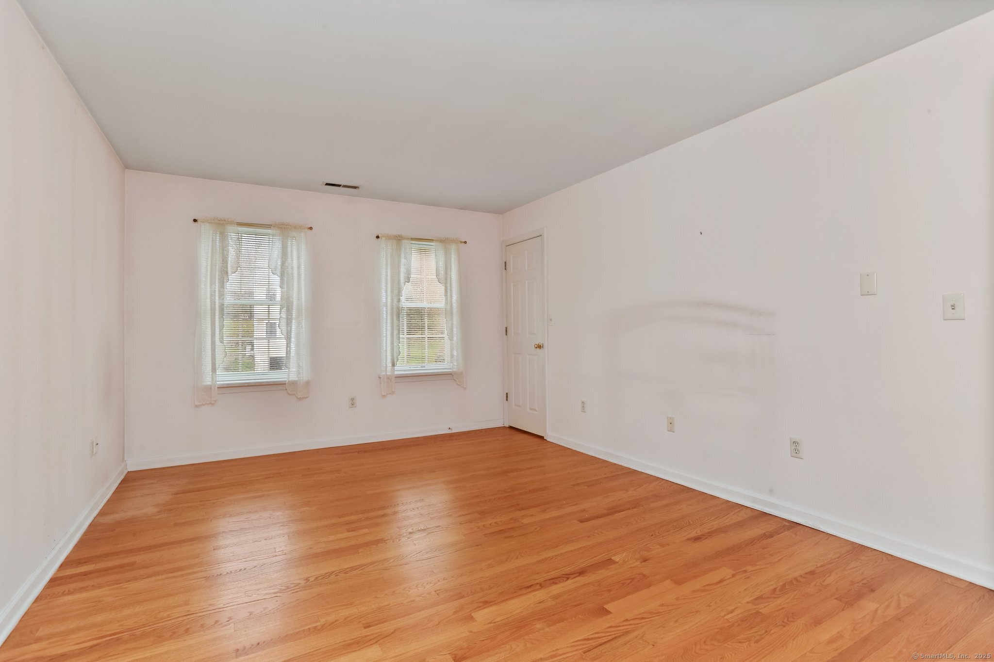 157 Hull Street, Ansonia, Connecticut image 32
