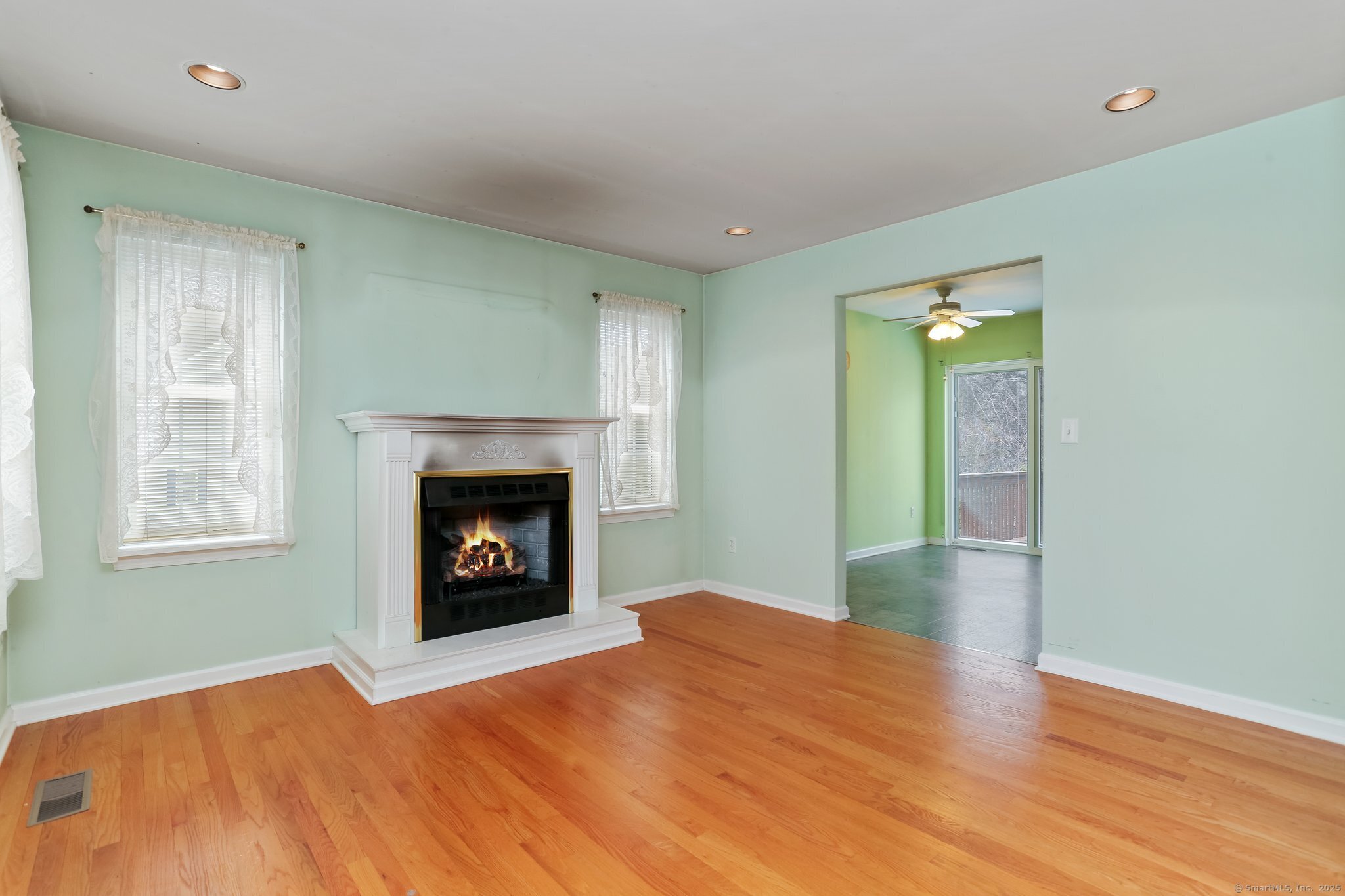 157 Hull Street, Ansonia, Connecticut image 11