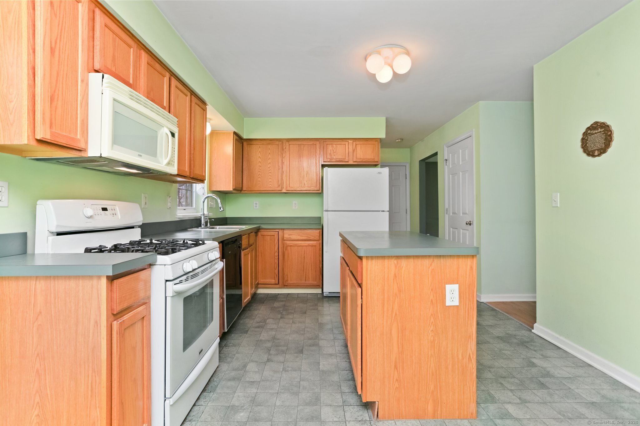 157 Hull Street, Ansonia, Connecticut image 18
