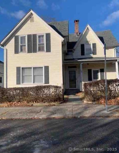 Grove Street, Norwich, Connecticut - 5 Bedrooms  
2 Bathrooms  
10 Rooms - 