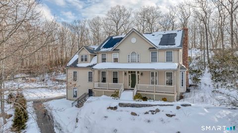 11 Catbird Lane East Lyme CT 06333