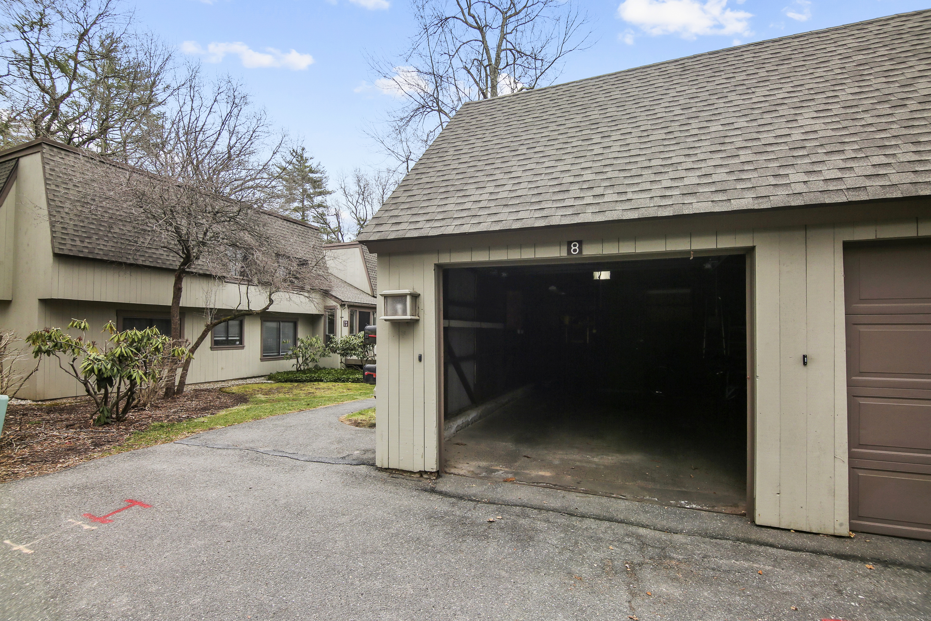 8 Byron Drive #8, Avon, Connecticut image 33