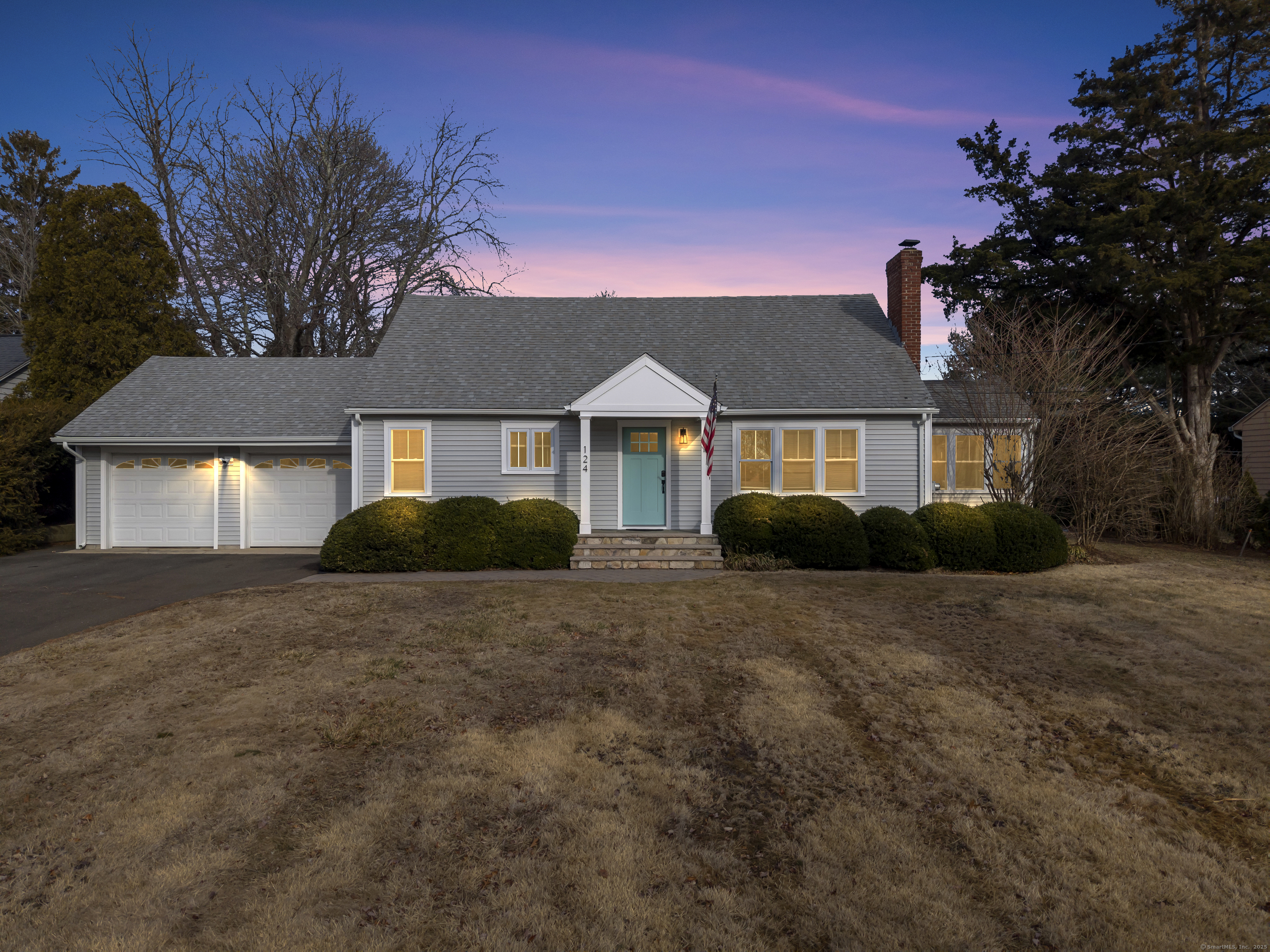 Old Salt Works Road, Westbrook, Connecticut - 3 Bedrooms  
2 Bathrooms  
6 Rooms - 