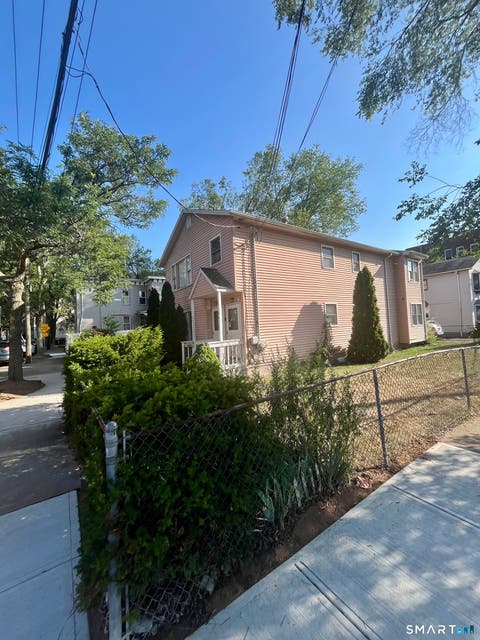 Photo of 92 Arch Street #2, New Haven, CT 06519 (MLS # 24164349)