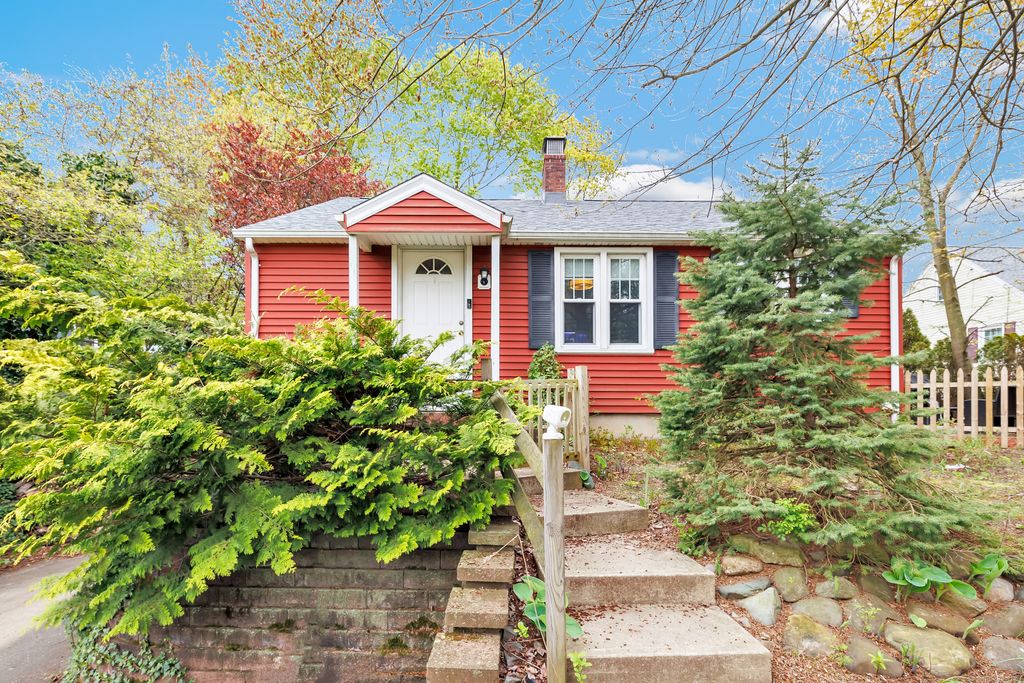 Photo of 470 Pond Point Avenue, Milford, CT 06460 (MLS # 24135040)