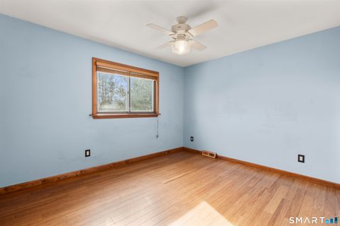 Tiny photo for 75 Orangewood W #75, Derby, CT 06418 (MLS # 24150234)