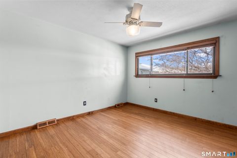 Tiny photo for 75 Orangewood W #75, Derby, CT 06418 (MLS # 24150234)