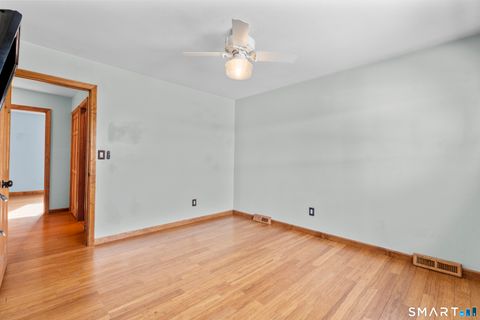 Tiny photo for 75 Orangewood W #75, Derby, CT 06418 (MLS # 24150234)