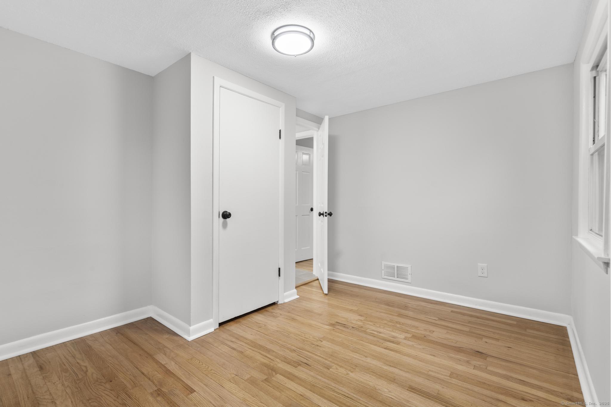 43 Victor Street, East Haven, Connecticut image 17