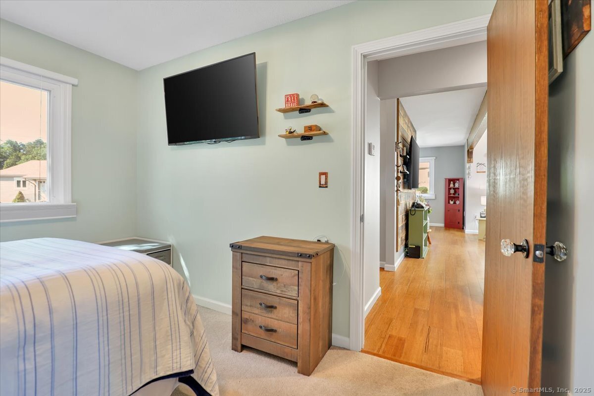 Southington, Connecticut 06489, United States, 2 Bedrooms Bedrooms, ,1 BathroomBathrooms,Residential,Pending,215053