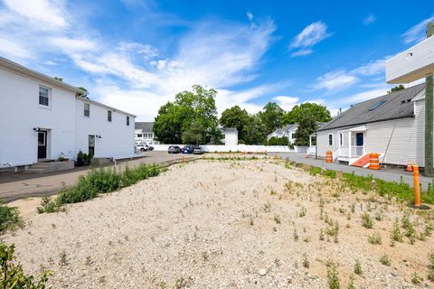 Tiny photo for 885 Boston Post Road, Madison, CT 06443 (MLS # 24168048)