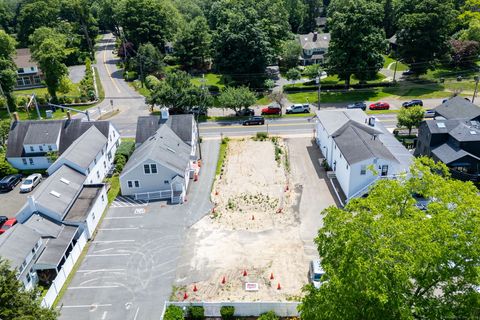 Tiny photo for 885 Boston Post Road, Madison, CT 06443 (MLS # 24168048)