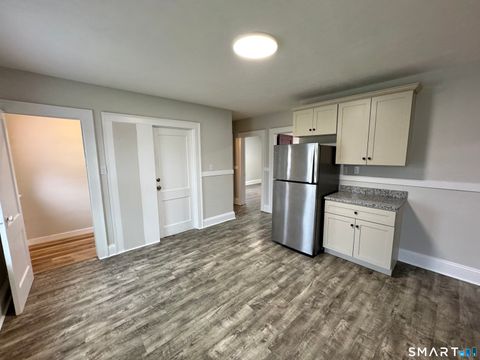 Tiny photo for 29 Nesbit Avenue #2nd FL, West Hartford, CT 06119 (MLS # 24144384)