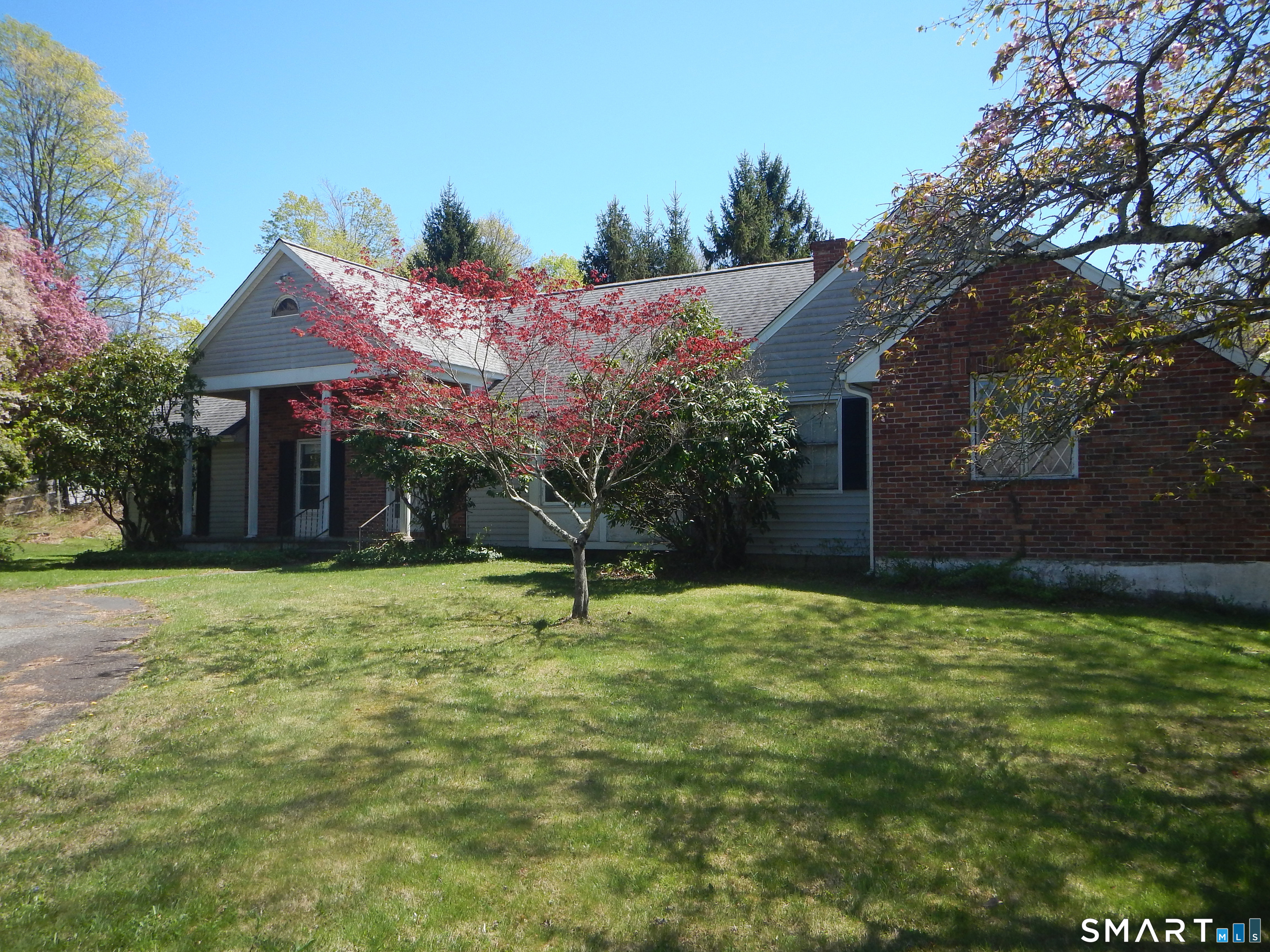 1 Hunting Ridge Road