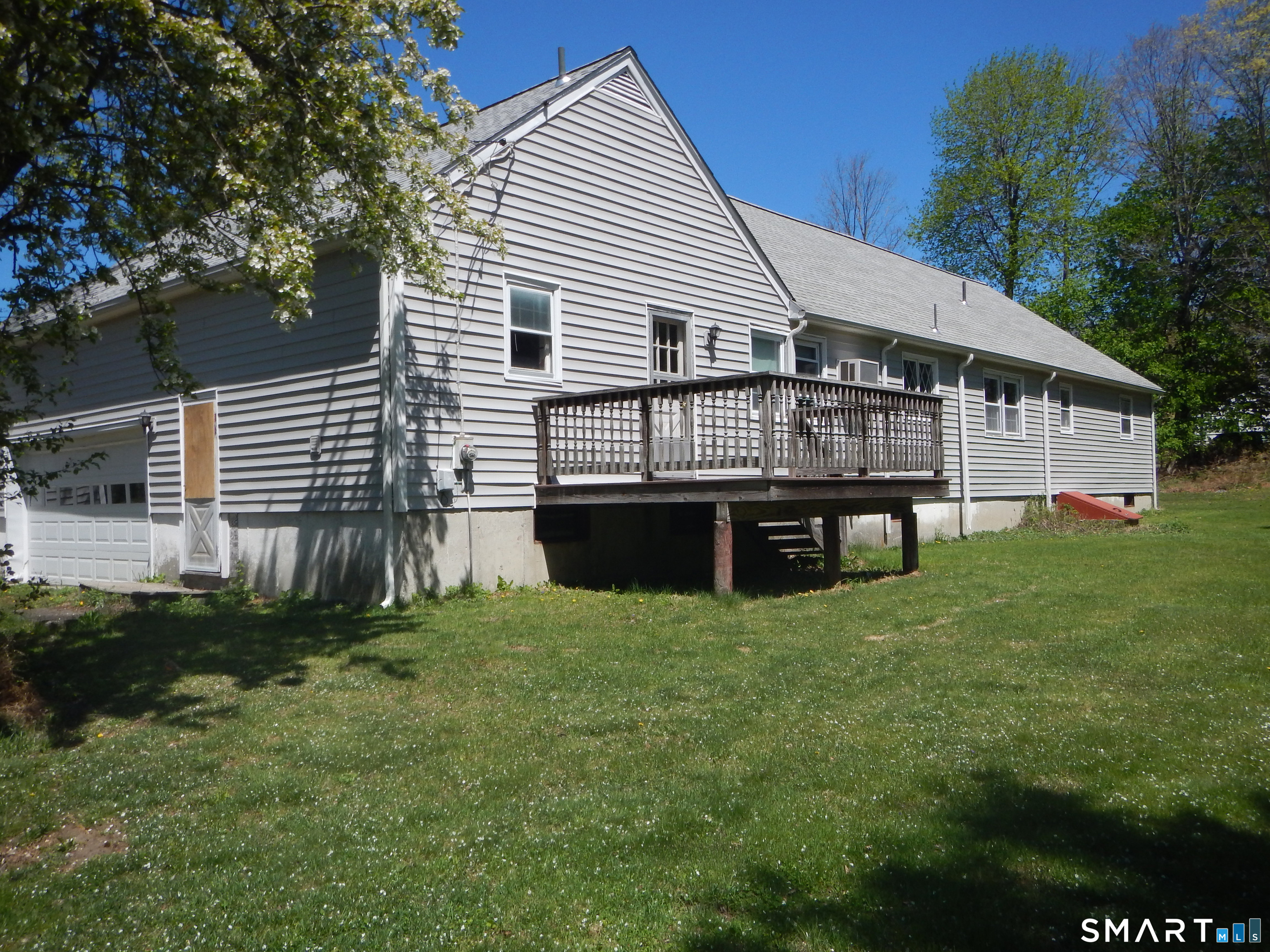 1 Hunting Ridge Road