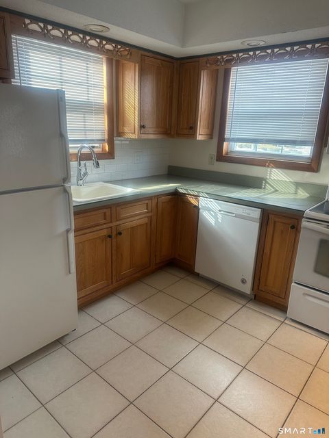 Tiny photo for 100 Misty Meadow Lane #100, South Windsor, CT 06074 (MLS # 24159067)