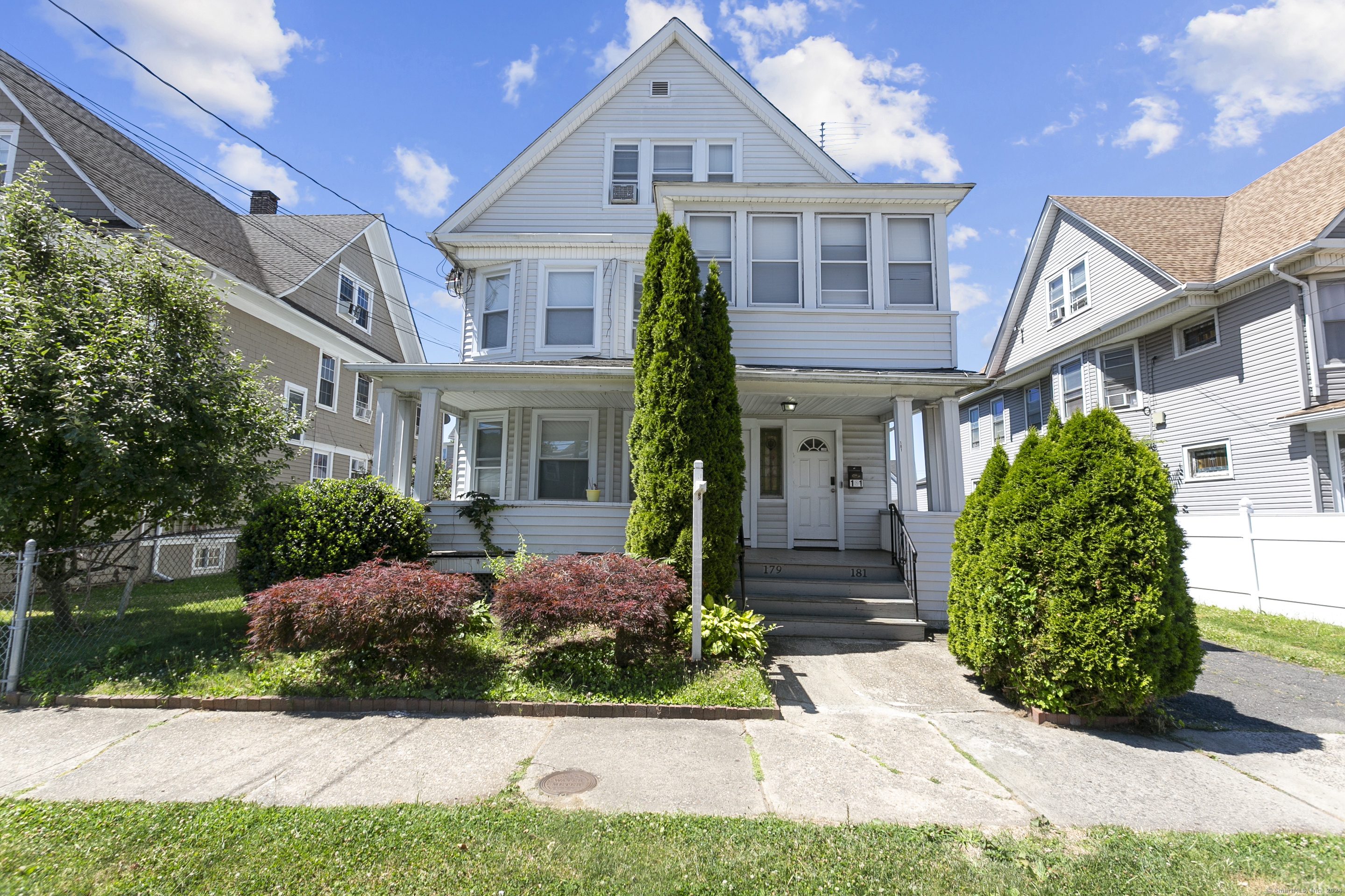 Property for Sale at 179 Whitney Avenue, Bridgeport, Connecticut - Bedrooms: 6 
Bathrooms: 3 
Rooms: 14  - $564,900