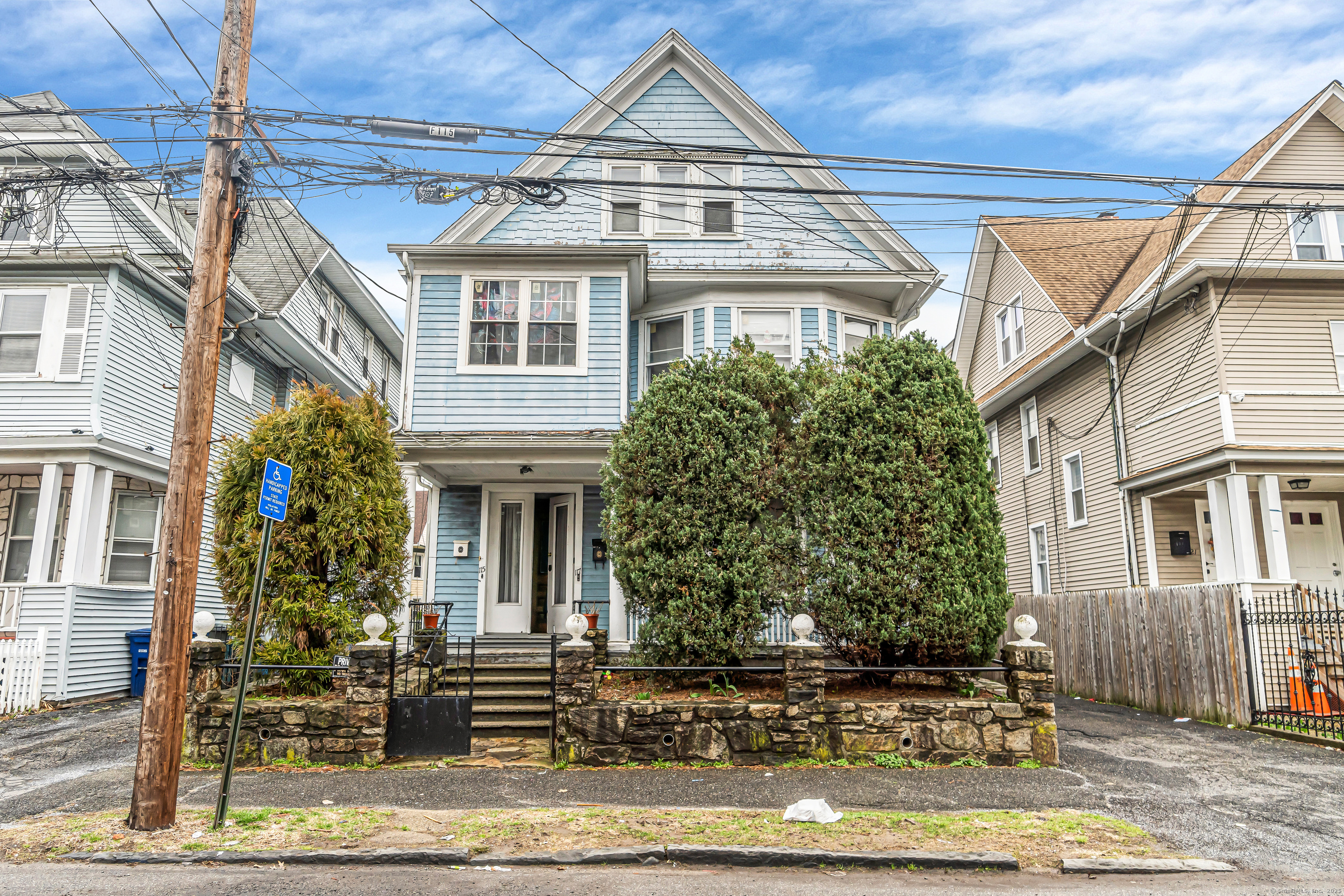 Property for Sale at Linwood Avenue, Bridgeport, Connecticut - Bedrooms: 8 
Bathrooms: 3 
Rooms: 15  - $485,000