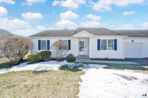 95 Meadowview Lane 95 Vernon CT 06066