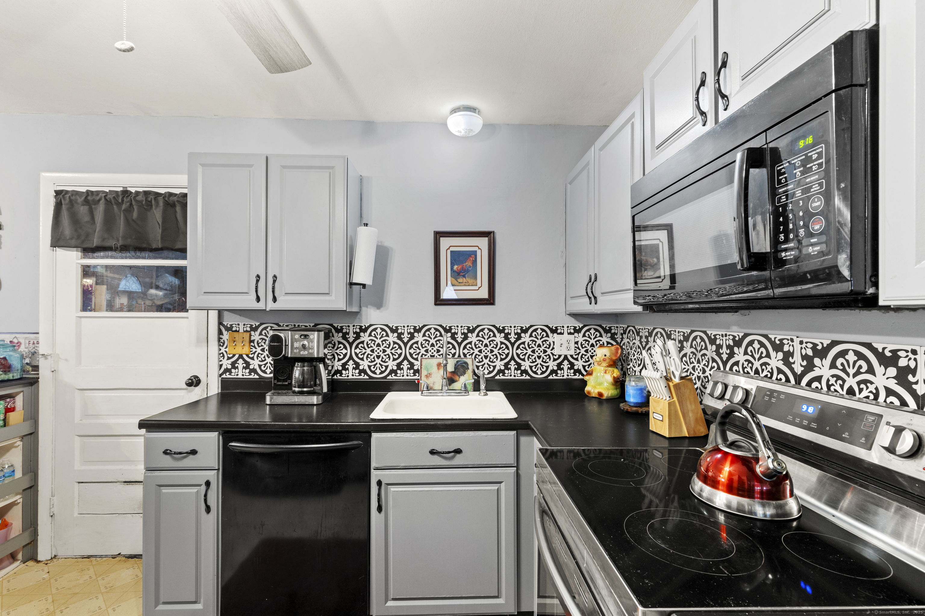 15 Egypt Lane, Clinton, Connecticut image 12