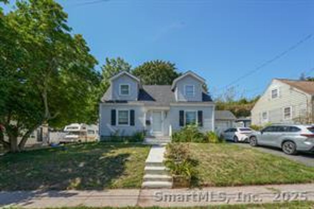 Photo of 37 Quaker Road, Hamden, CT 06517 (MLS # 24143200)